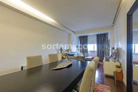 Apartamento T3 Venda em Lordelo do Ouro e Massarelos,Porto