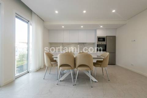 Apartamento T2 Venda em Quarteira,Loulé
