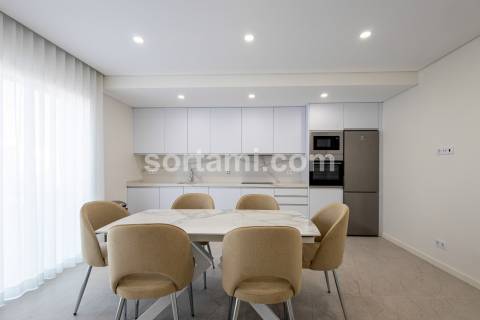 Apartamento T2 Venda em Quarteira,Loulé