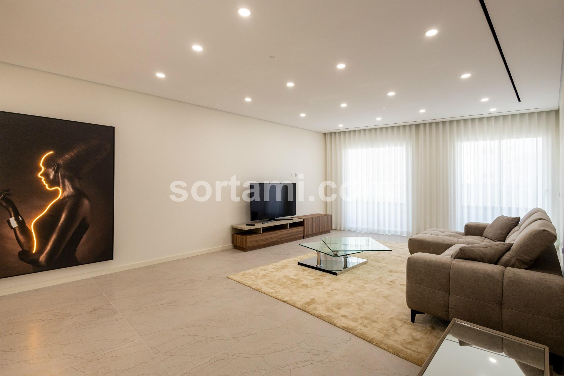 Apartamento T2 Venda em Quarteira,Loulé