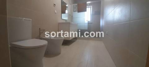 Moradia Geminada T3 Venda em Quarteira,Loulé