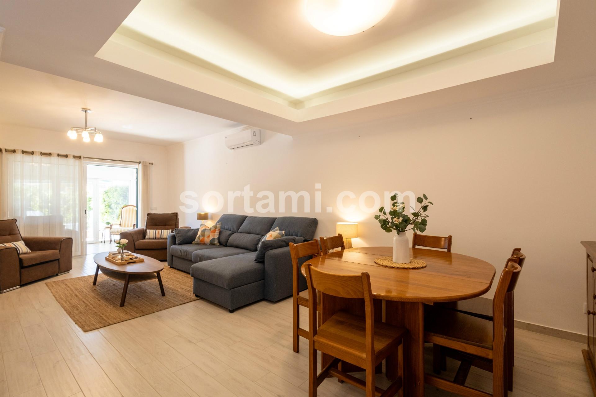 Moradia em Banda T3 Venda em Quarteira,Loulé