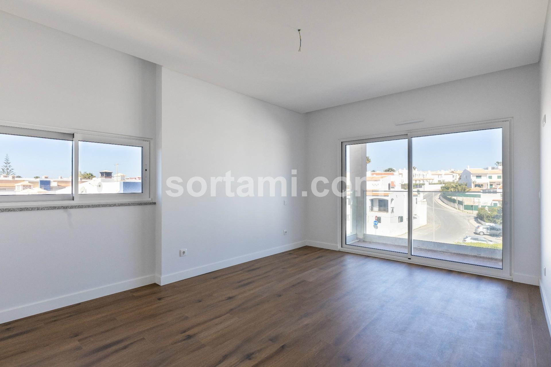 Apartamento T3 Venda em Albufeira e Olhos de Água,Albufeira