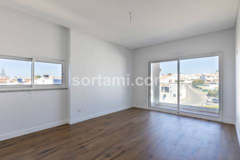 Apartamento T3 Venda em Albufeira e Olhos de Água,Albufeira