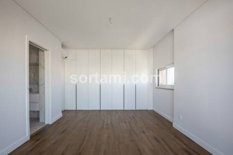 Apartamento T3 Venda em Albufeira e Olhos de Água,Albufeira