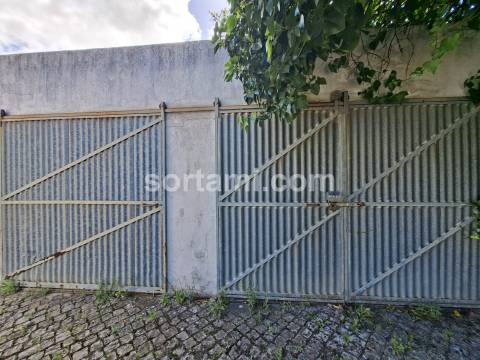 Moradia Isolada T3 Venda em Santa Bárbara de Nexe,Faro