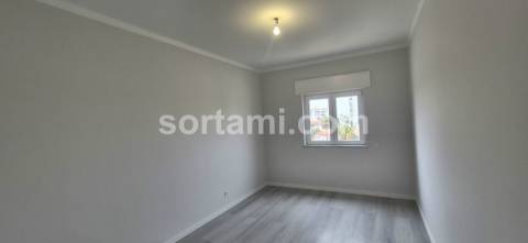 Apartamento T2 Venda em Quarteira,Loulé