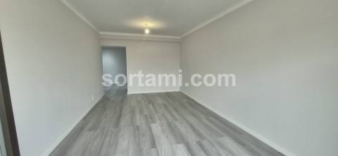 Apartamento T2 Venda em Quarteira,Loulé