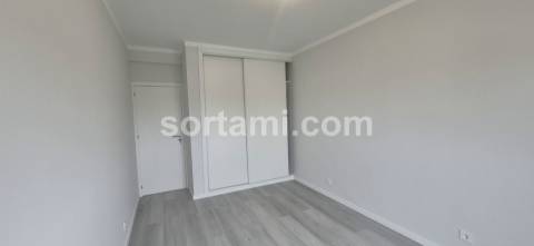 Apartamento T2 Venda em Quarteira,Loulé