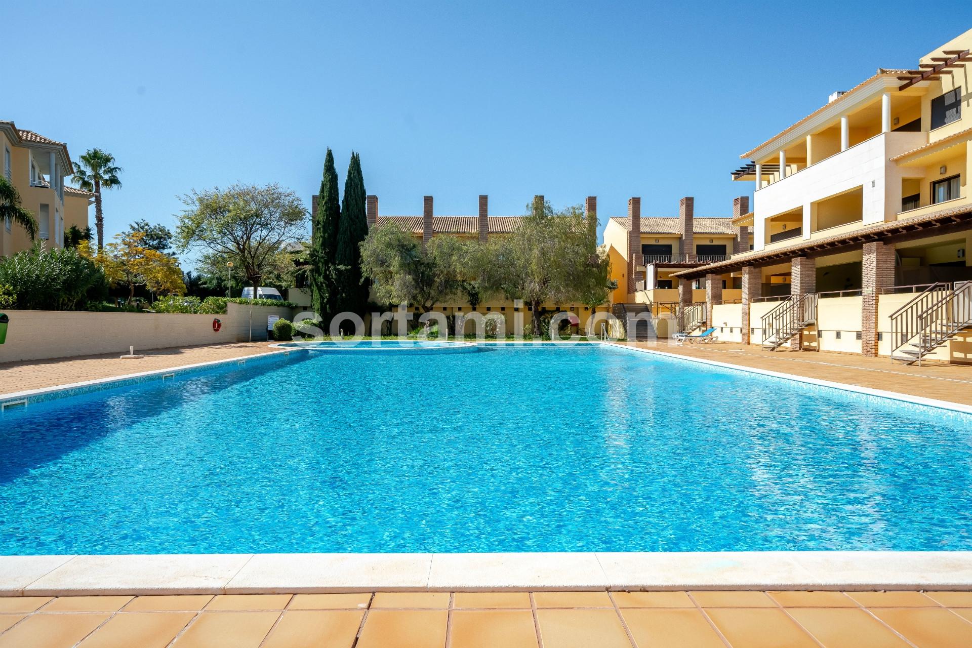 Moradia em Banda T2+1 Venda em Quarteira,Loulé