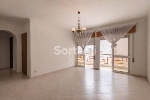 Apartamento T2 Venda em Quarteira,Loulé