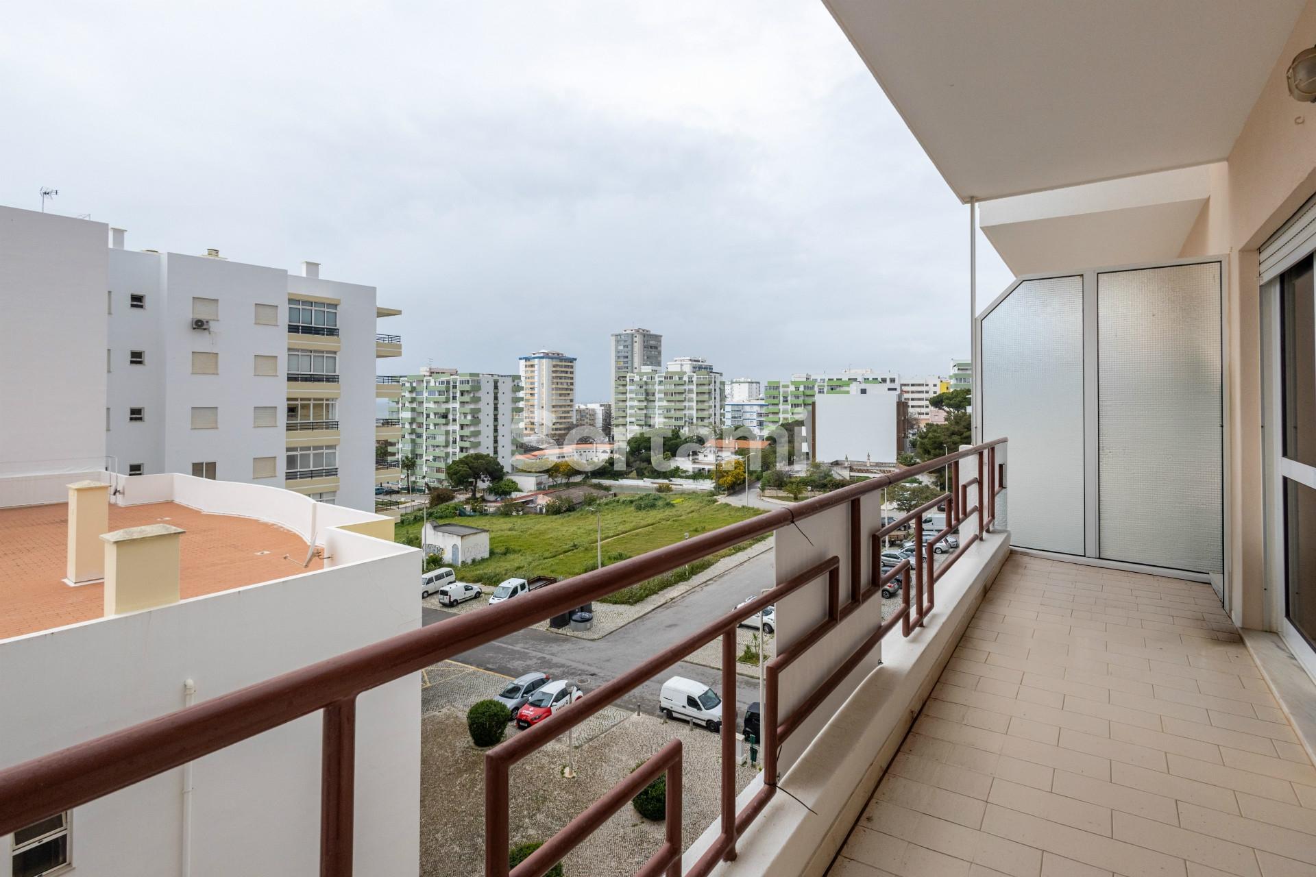 Apartamento T2 Venda em Quarteira,Loulé