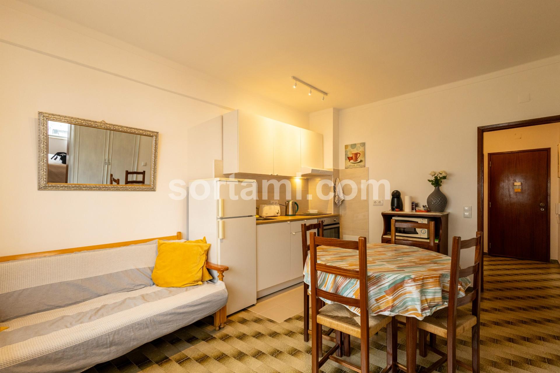 Apartamento T1+1 Venda em Quarteira,Loulé