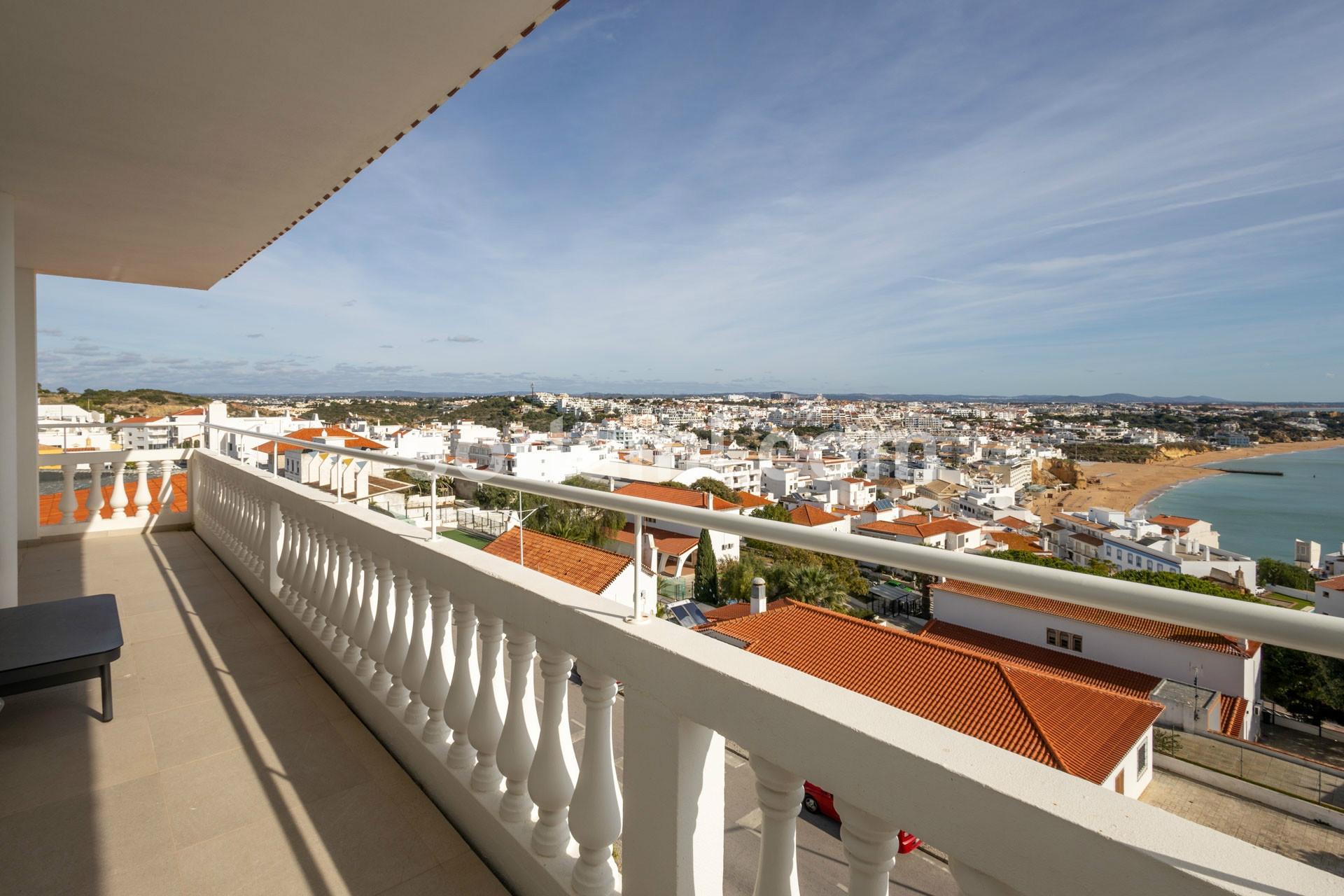 Apartamento T4 Venda em Albufeira e Olhos de Água,Albufeira