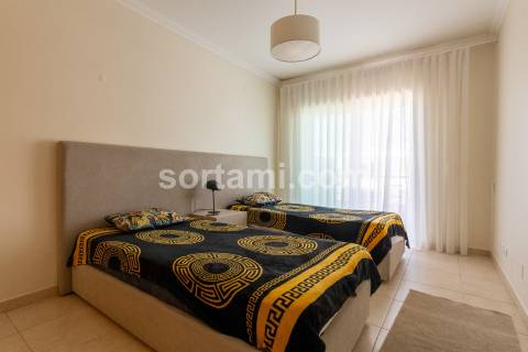 Moradia em Banda T2 Venda em Albufeira e Olhos de Água,Albufeira