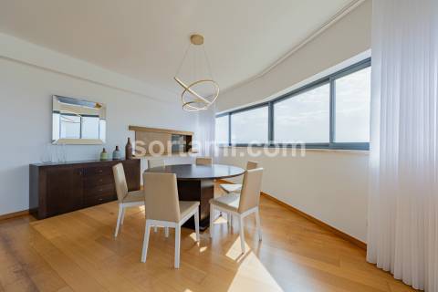 Apartamento T3 Venda em Quarteira,Loulé