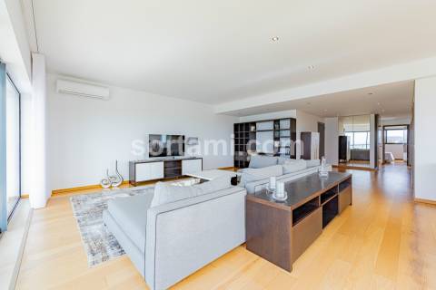 Apartamento T3 Venda em Quarteira,Loulé