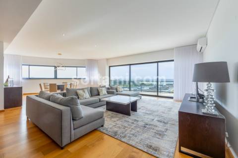 Apartamento T3 Venda em Quarteira,Loulé