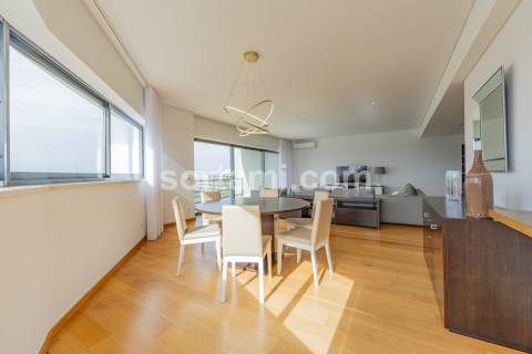 Apartamento T3 Venda em Quarteira,Loulé