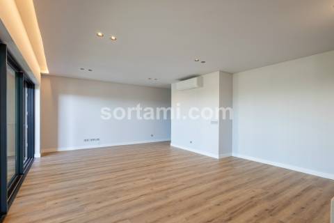 Apartamento T3 Venda em Faro (Sé e São Pedro),Faro