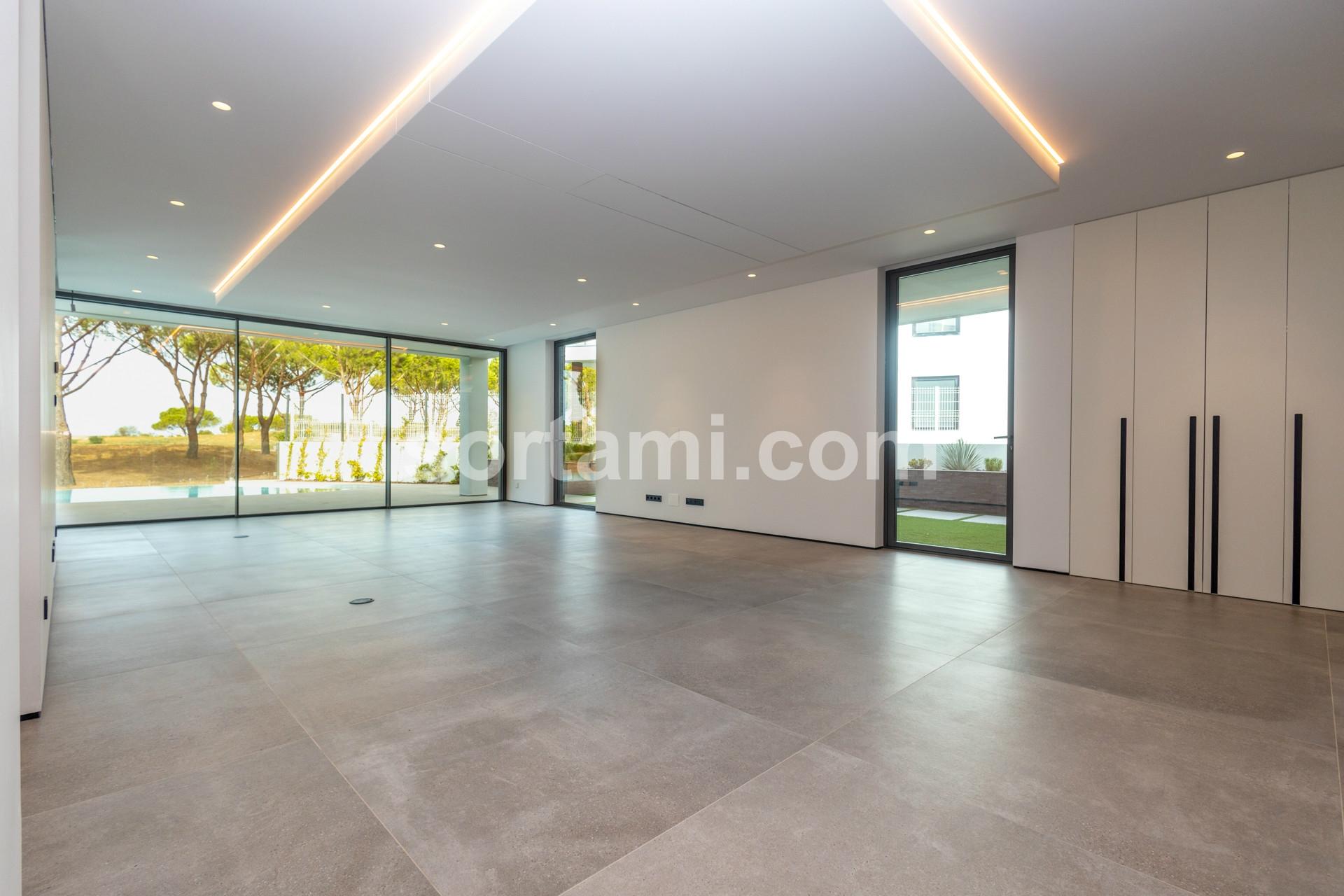 Moradia Isolada T5 Venda em Quarteira,Loulé