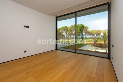 Moradia Isolada T5 Venda em Quarteira,Loulé