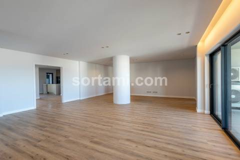 Apartamento T5 Venda em Faro (Sé e São Pedro),Faro