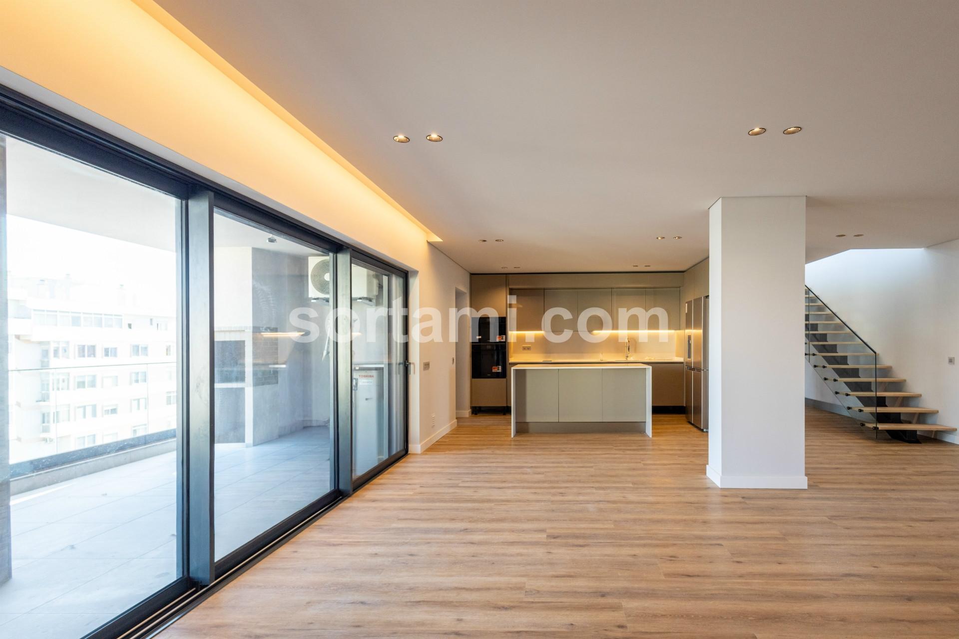 Apartamento T5 Venda em Faro (Sé e São Pedro),Faro