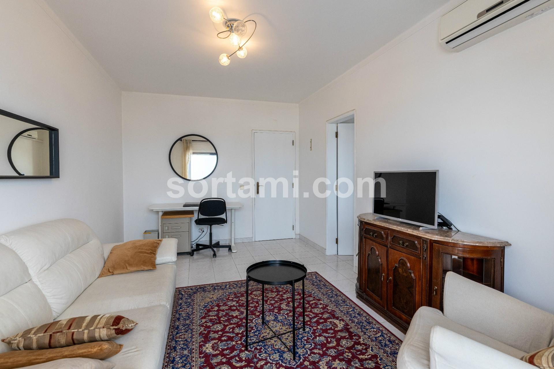 Apartamento T1 Venda em Quarteira,Loulé