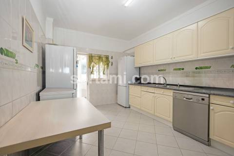 Apartamento T3 Venda em Quarteira,Loulé