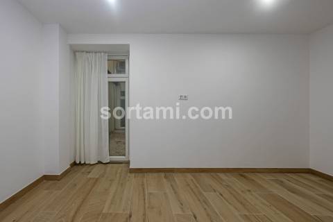 Apartamento T0+2 Venda em Cedofeita, Santo Ildefonso, Sé, Miragaia, São Nicolau e Vitória,Porto