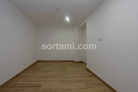 Apartamento T0+2 Venda em Cedofeita, Santo Ildefonso, Sé, Miragaia, São Nicolau e Vitória,Porto
