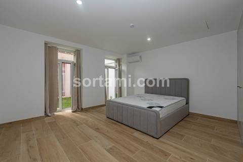Apartamento T0+2 Venda em Cedofeita, Santo Ildefonso, Sé, Miragaia, São Nicolau e Vitória,Porto