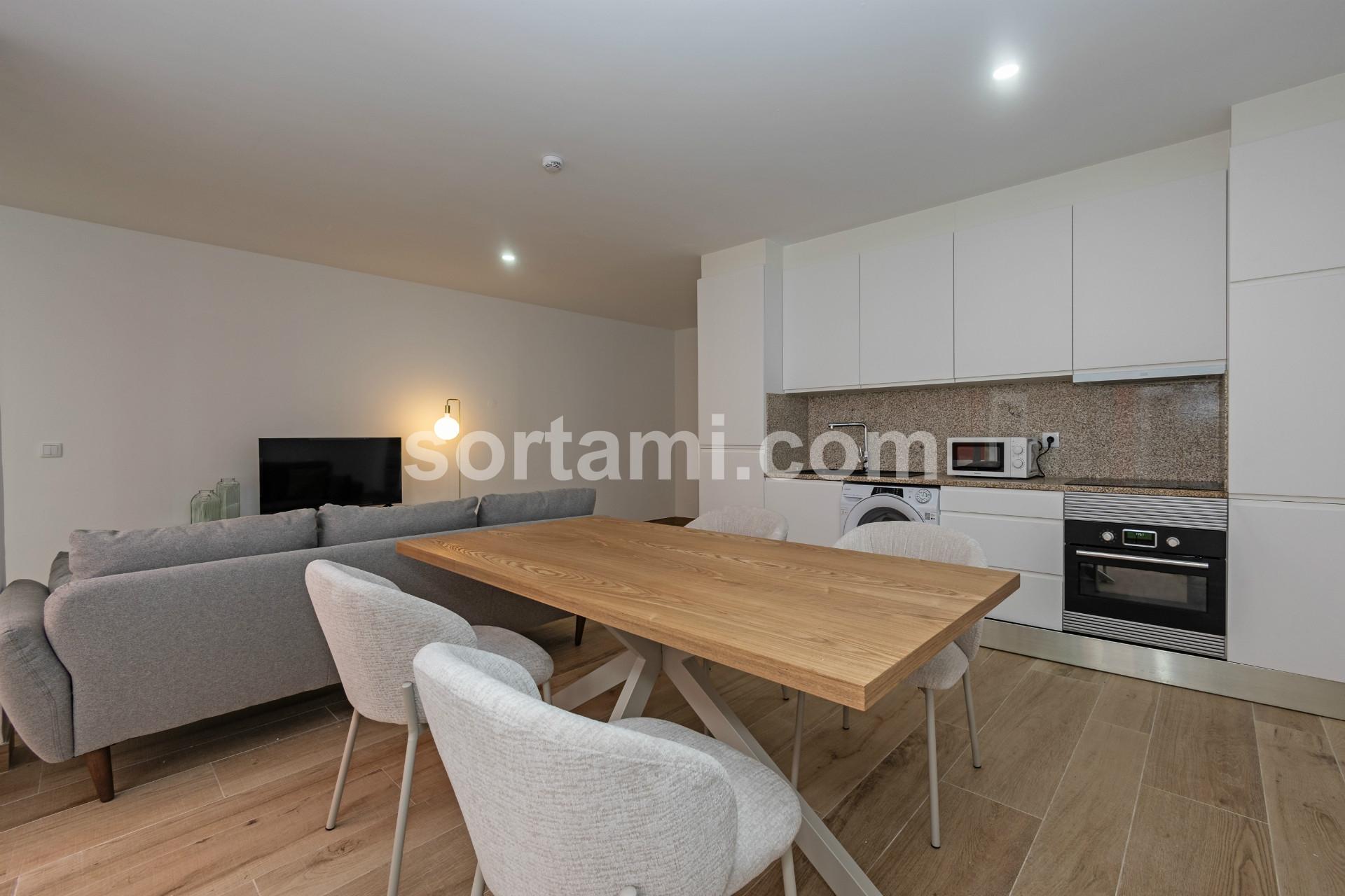 Apartamento T0+2 Venda em Cedofeita, Santo Ildefonso, Sé, Miragaia, São Nicolau e Vitória,Porto