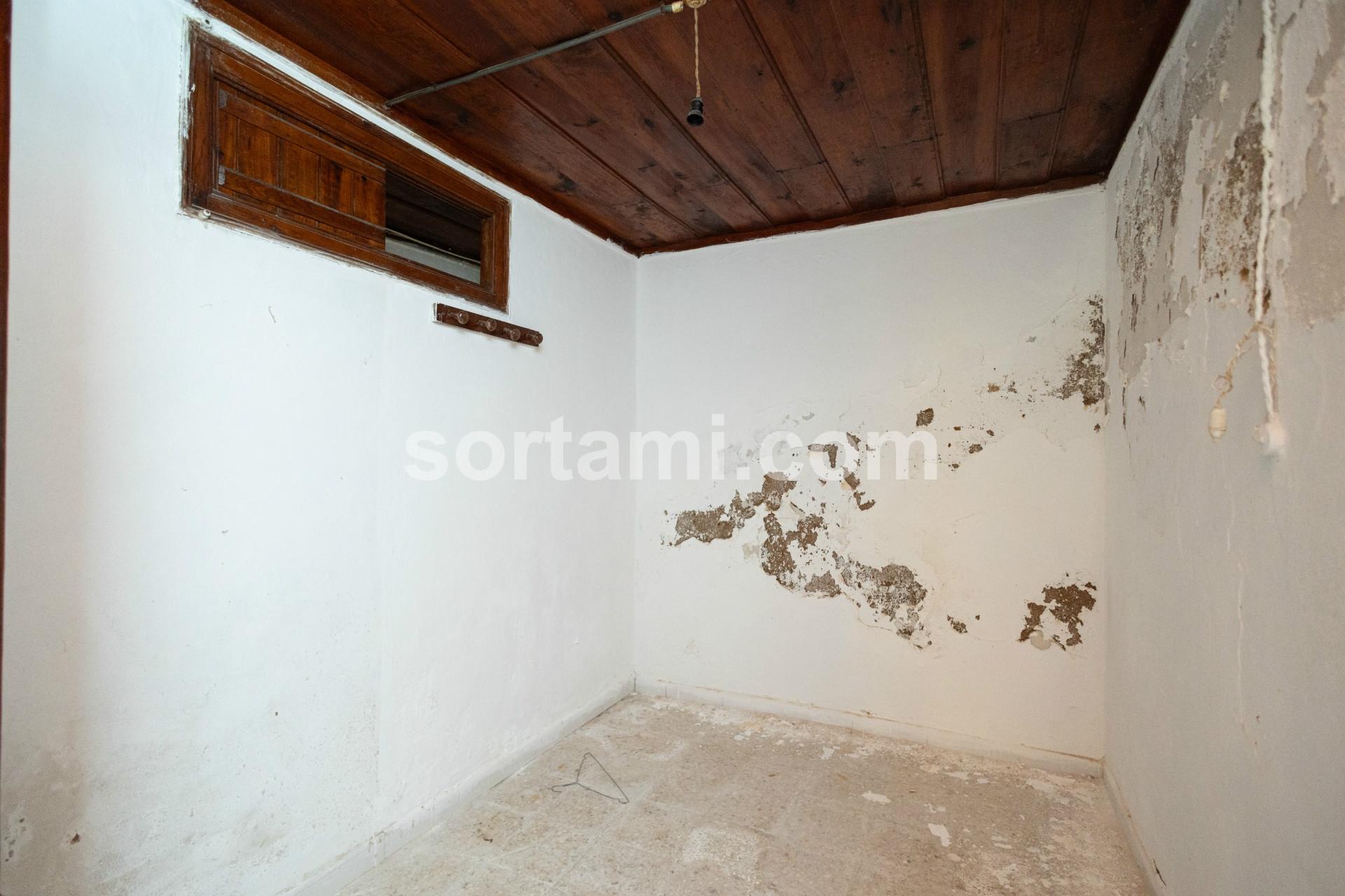 Moradia Devoluta T3 Venda em Faro (Sé e São Pedro),Faro