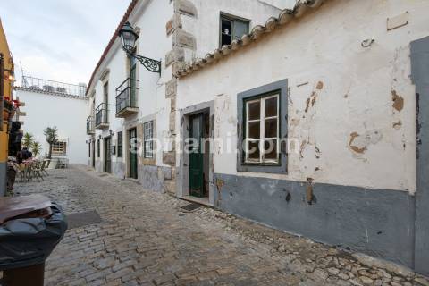 Moradia Devoluta T3 Venda em Faro (Sé e São Pedro),Faro