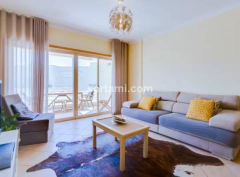 Apartamento T2 Arrendamento em Quarteira,Loulé