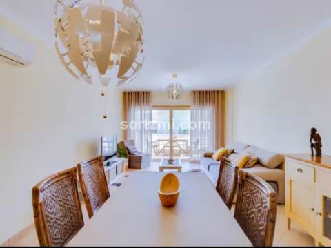Apartamento T2 Arrendamento em Quarteira,Loulé