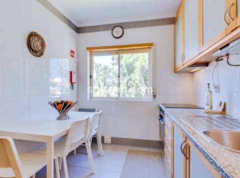 Apartamento T2 Arrendamento em Quarteira,Loulé