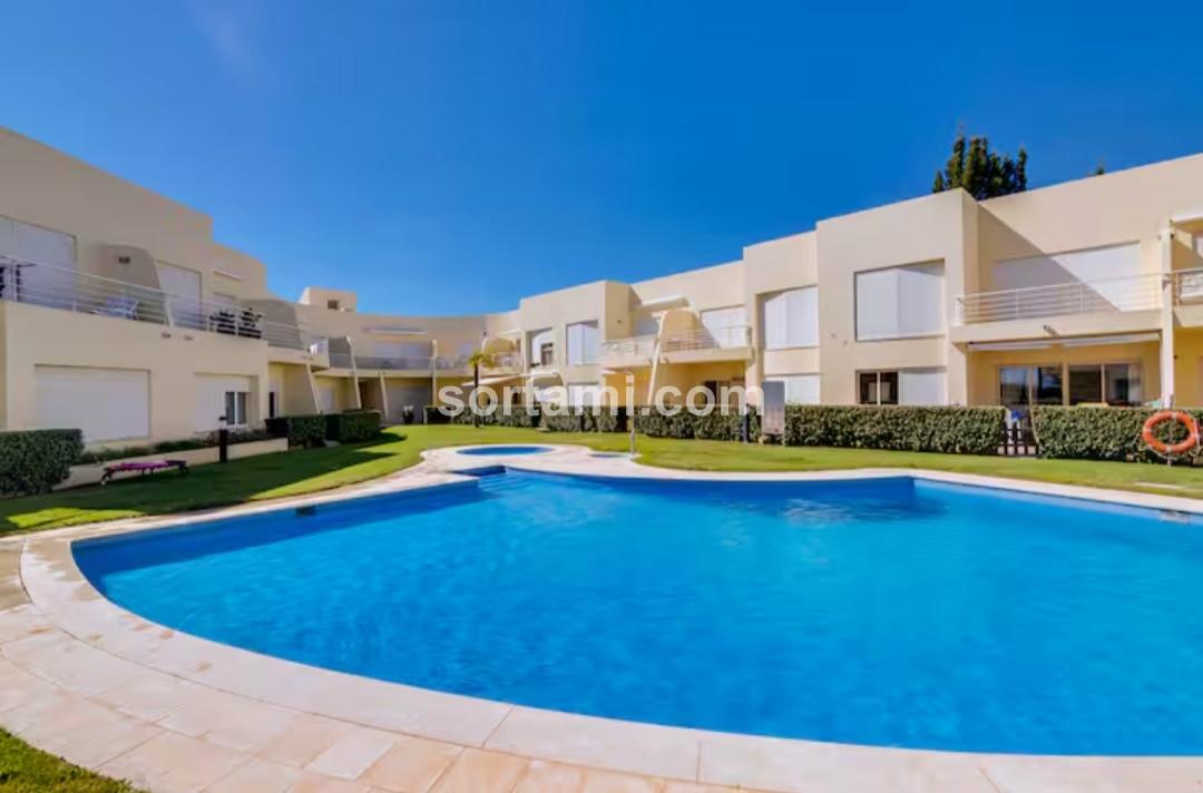 Apartamento T2 Arrendamento em Quarteira,Loulé