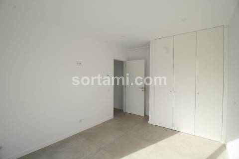 Moradia Geminada T3+1 Venda em Mexilhoeira Grande,Portimão
