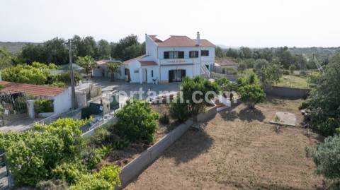 Moradia Isolada T3 Venda em Albufeira e Olhos de Água,Albufeira