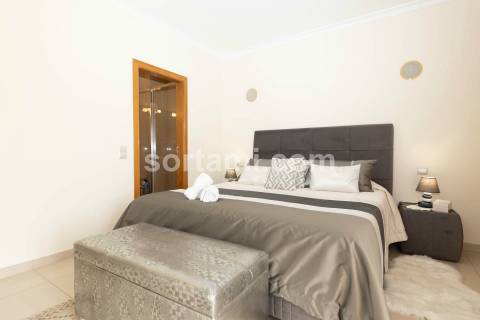 Apartamento T2+2 Venda em Quarteira,Loulé