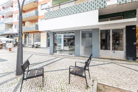 Loja  Venda em Quarteira,Loulé