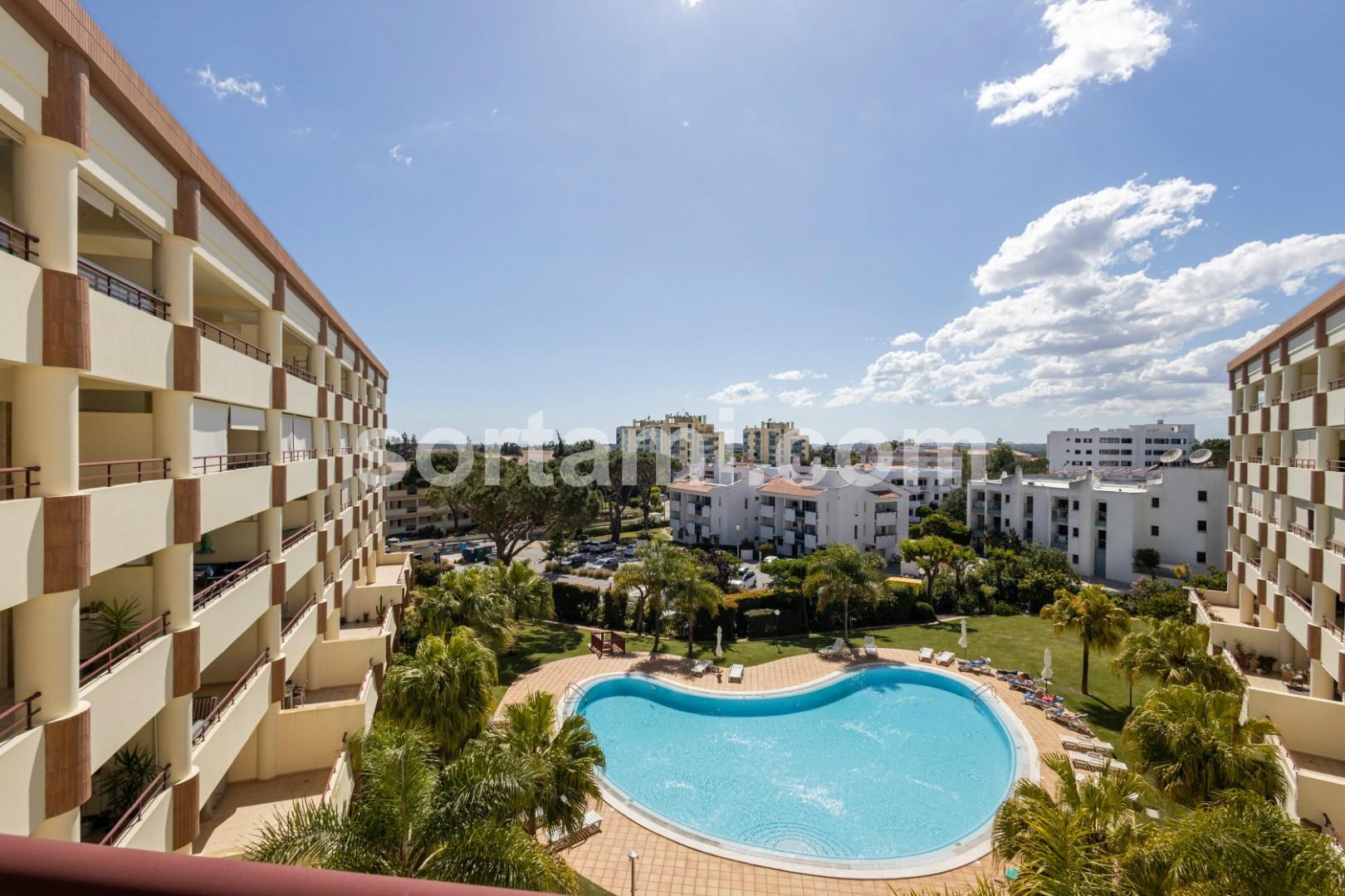 Apartamento T2 Venda em Quarteira,Loulé