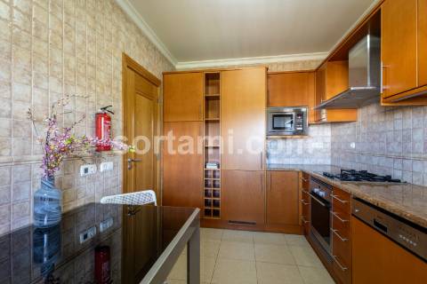Apartamento T2 Venda em Quarteira,Loulé