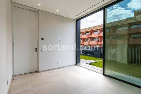 Moradia Isolada T4 Venda em Quarteira,Loulé