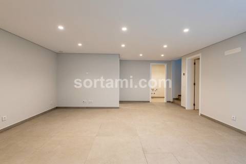 Moradia Isolada T4 Venda em Quarteira,Loulé