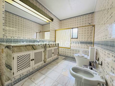 Moradia Isolada T5 Venda em Quarteira,Loulé
