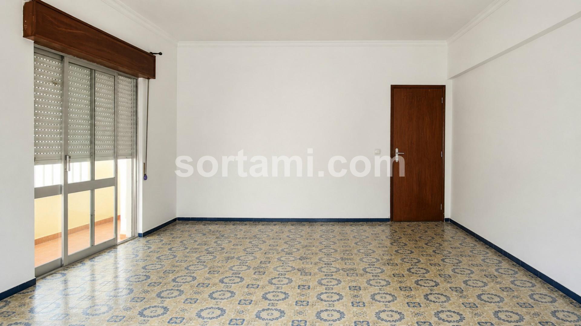 Apartamento T2 Venda em Quarteira,Loulé